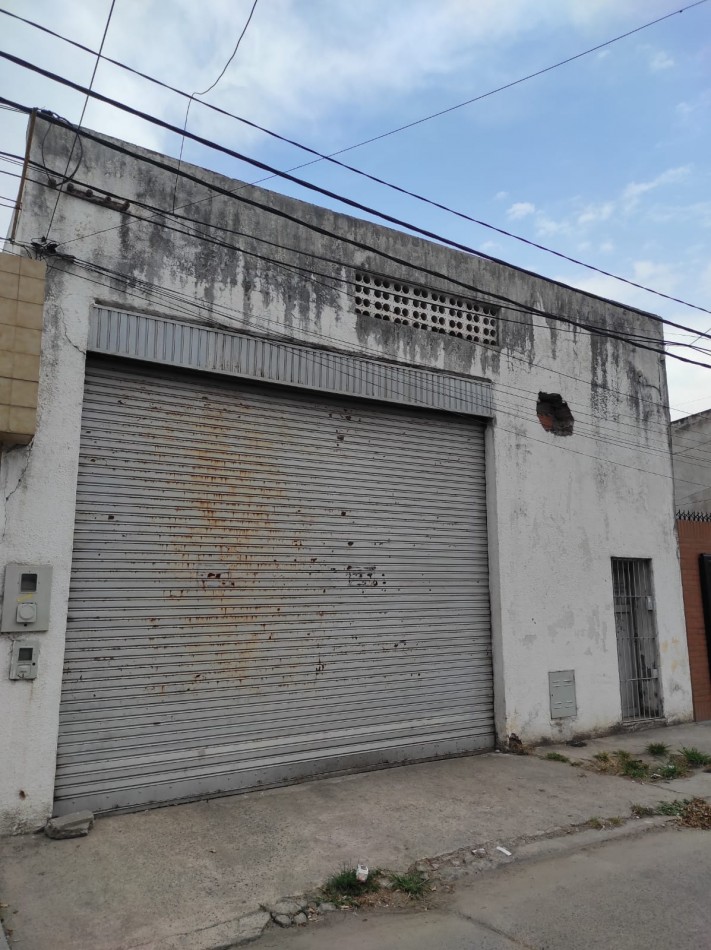 GALPON EN VENTA A 2 CUADRAS DE AV. ROCA