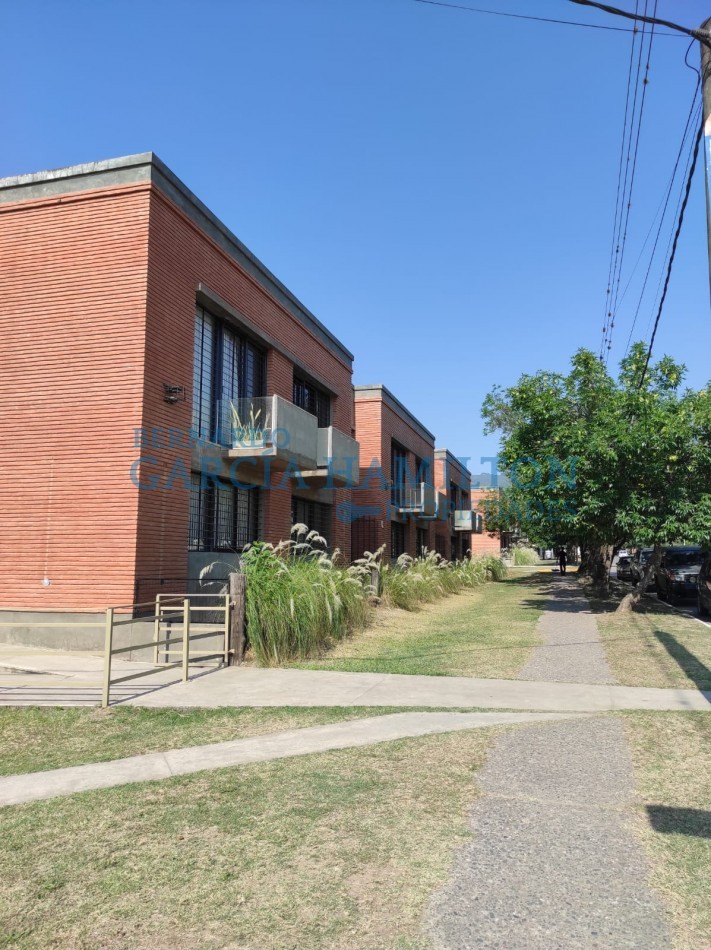 DEPARTAMENTO EN VENTA YERBA BUENA SOBRE AV. PERON 