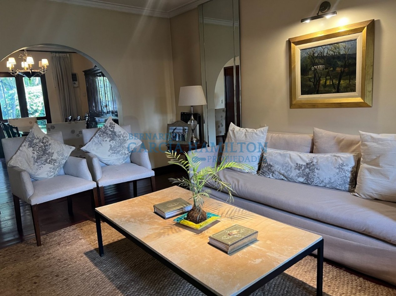 CASA EN VENTA BARRIO GUILLERMINA