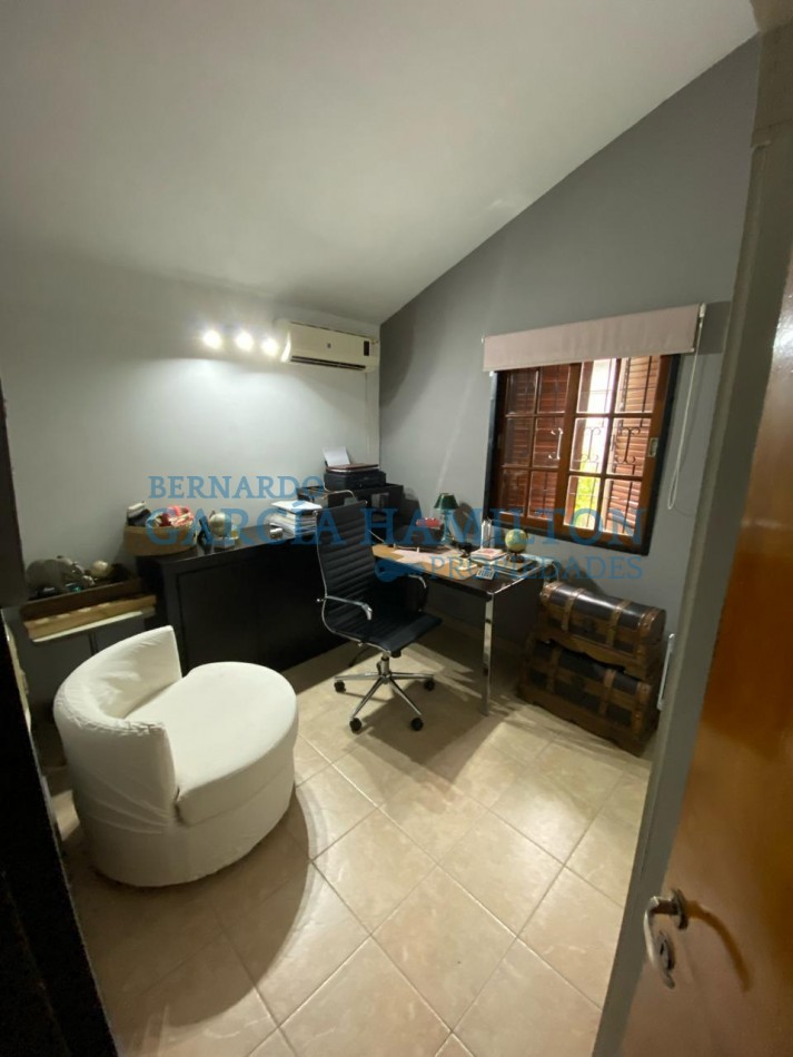 CASA EN VENTA en el corazon de YERBA BUENA 