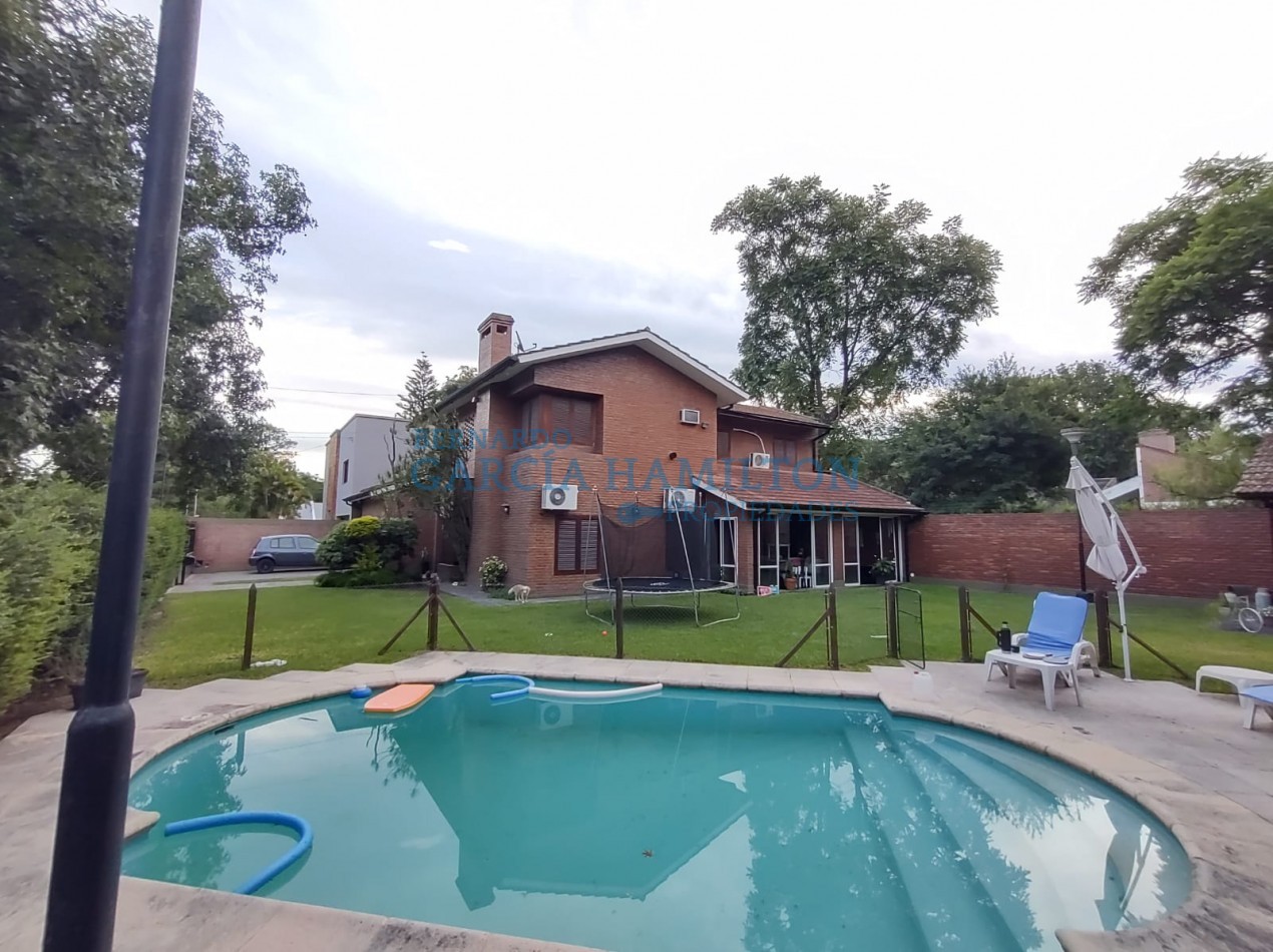 CASA EN VENTA CALLE LAS ROSAS 100