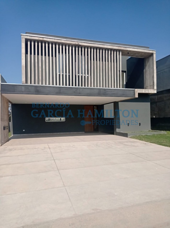 CASA EN VENTA BARRIO PRIVADO EL PORTILLO