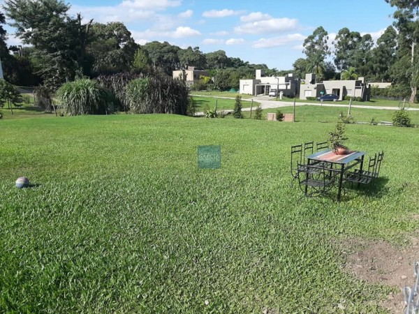 TERRENO en Venta. Country La Arboleda.