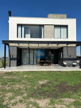 CASA PREMIUM -VENDIDA-