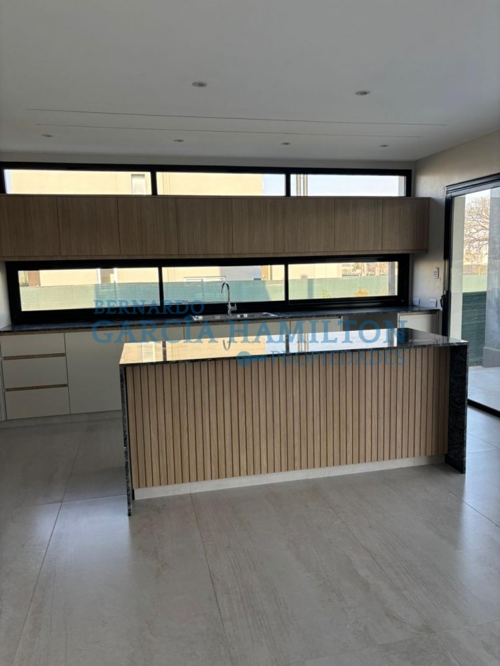 CASA VENTA EL PORTILLO Barrio Privado