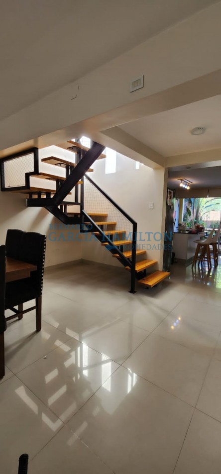 PROPIEDAD A METROS DE AV PERON