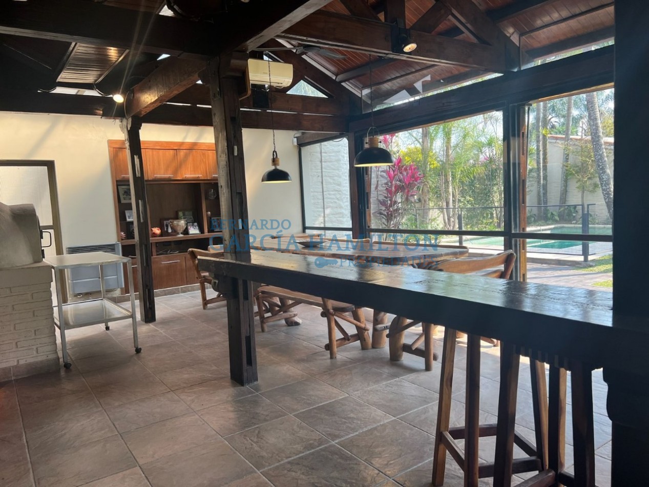 CASA EN VENTA BARRIO GUILLERMINA