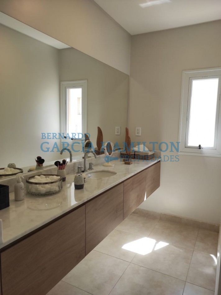 CASA EN VENTA ALTO VERDE 3    -  UNA SOLA PLANTA