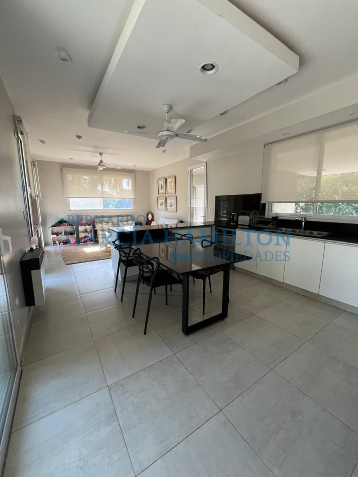 LAS YUNGAS CASA EN VENTA