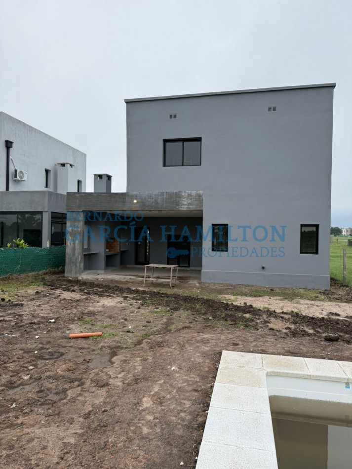 Casa en Venta Barrio Privado Las Cañas 1