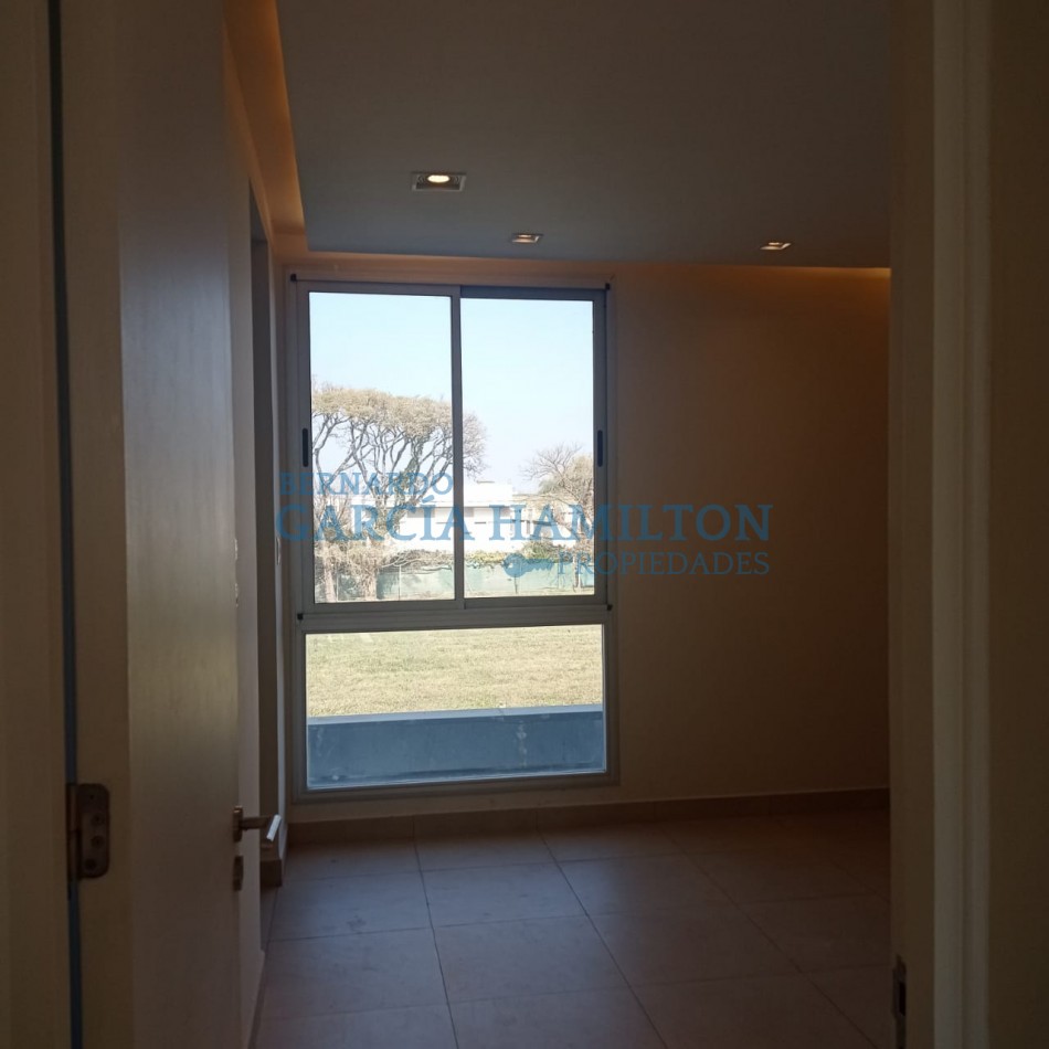 CASA EN VENTA BARRIO PRIVADO EL PORTILLO