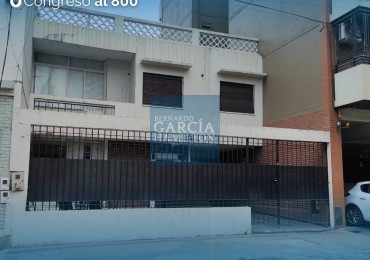 CASA EN VENTA congreso al 800