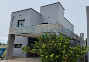 Casa en Venta Barrio Privado Las Cañas 1