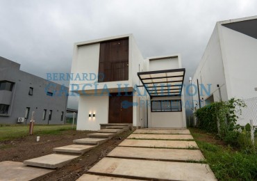 CASA EN VENTA COUNTRY LAS LIMAS 